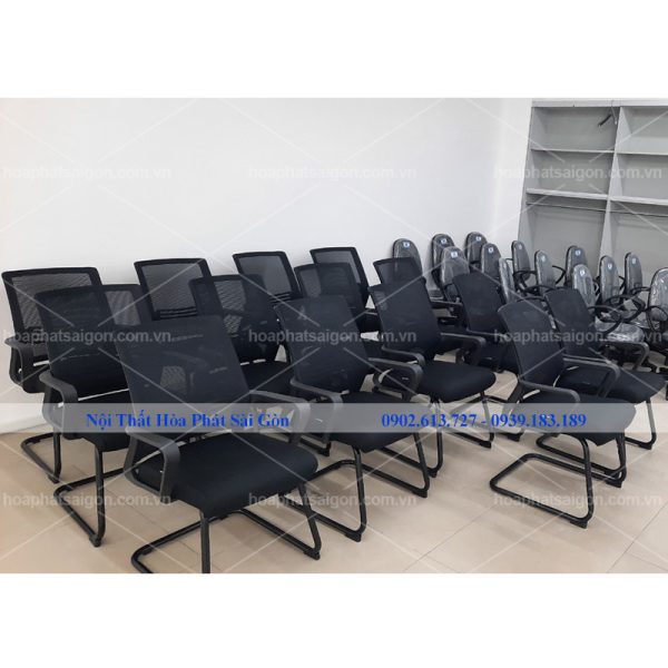 ghế họp chân quỳ sơn GL421