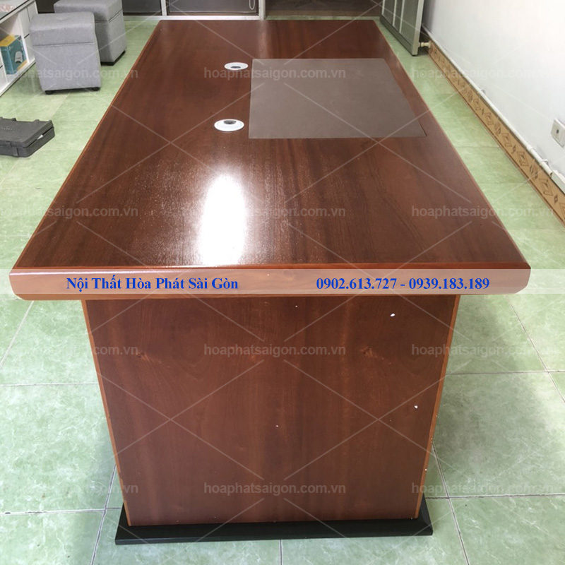 ban-lanh-dao-veneer-et1600v1 Hình thực tế bàn lãnh đạo Veneer ET1600V1