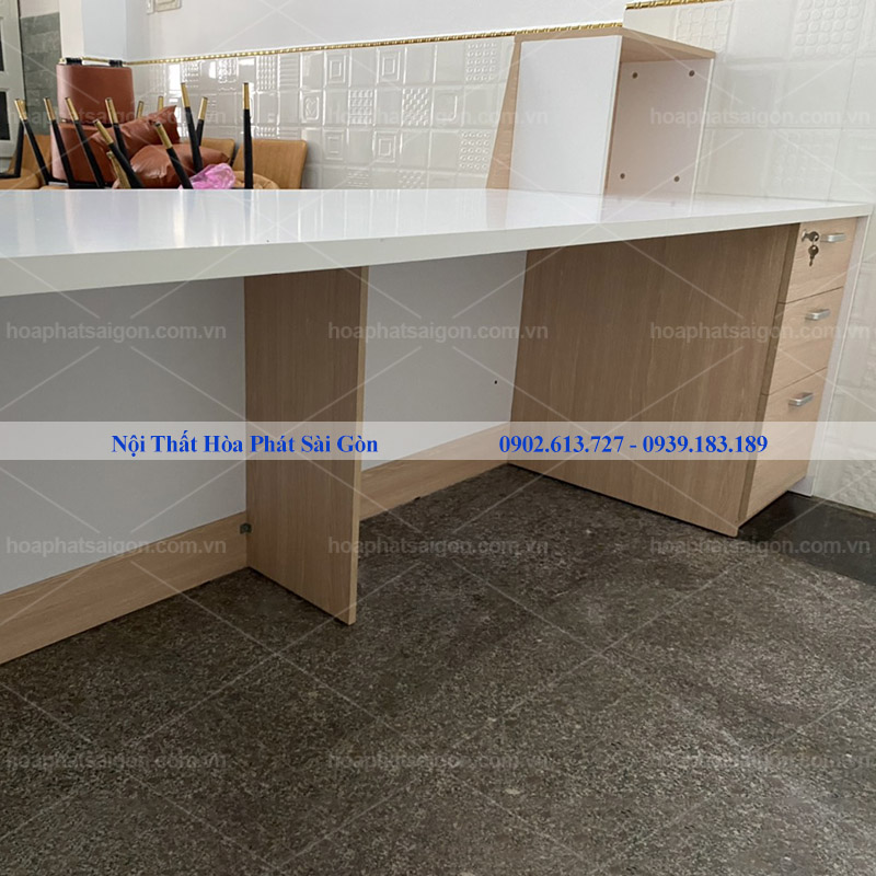 ban-tiep-khach-qlt14 Hình thực tế bàn tiếp khách QLT14