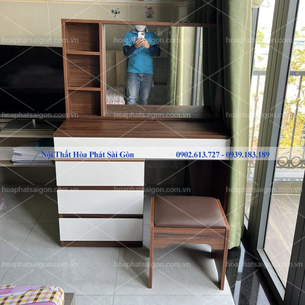 Bàn phấn BP307