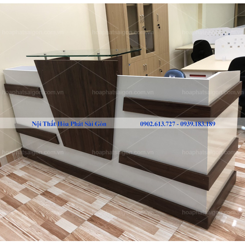 quay-le-tan-bq104 Hình thực tế quầy lễ tân BQ104