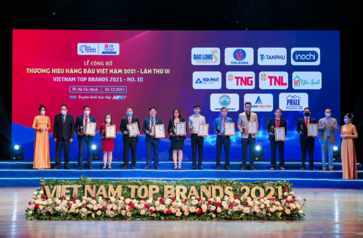 (Top 10 thương hiệu hàng đầu Việt Nam 2021)