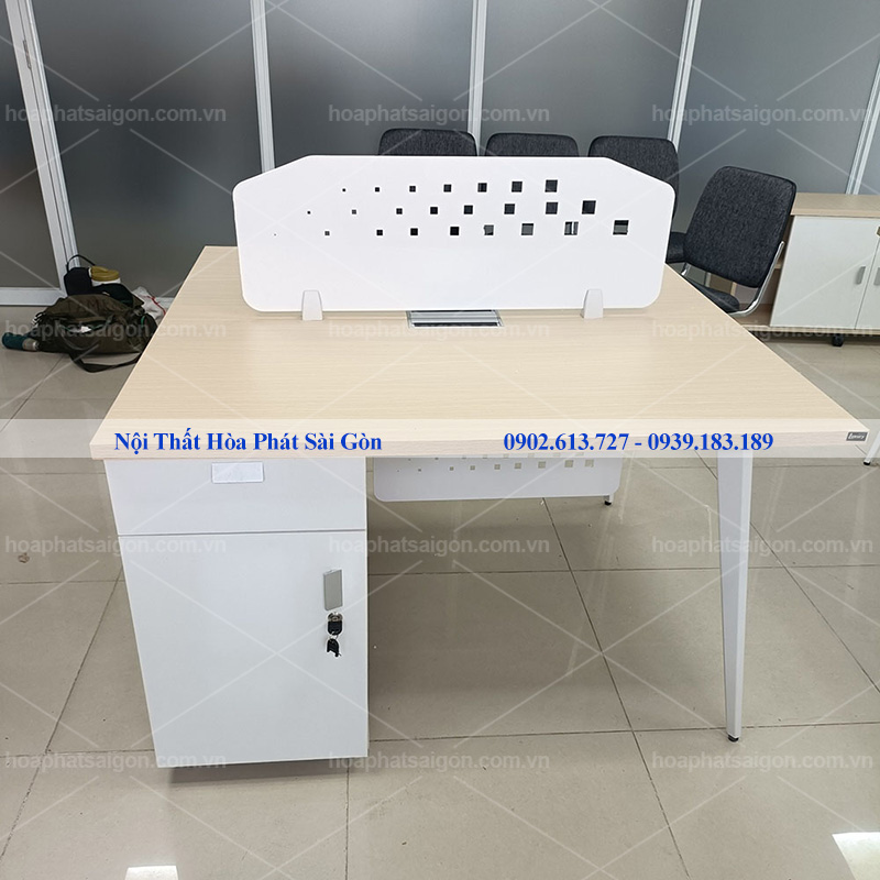 cum-ban-lam-viec-luxmd05c10 Hình thực tế cụm bàn làm việc LUXMD05C10